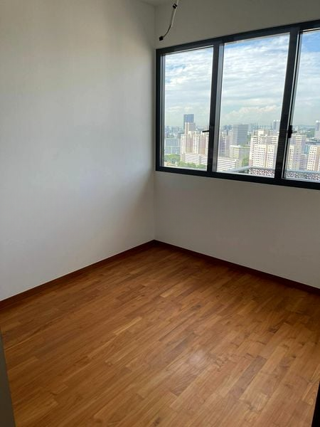 STIRLING RESIDENCES 4