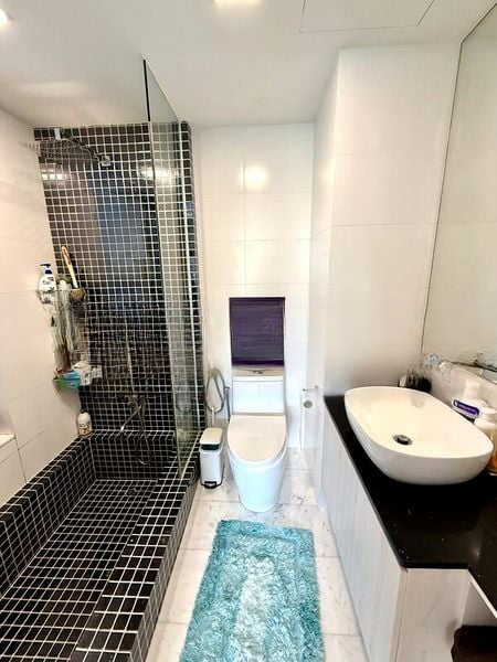 FERRARIA PARK CONDOMINIUM 1