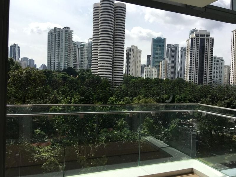 THREE BALMORAL 7