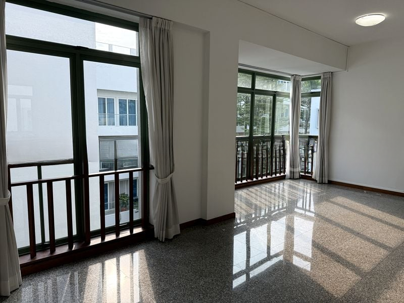 GOLD PALM MANSIONS 14