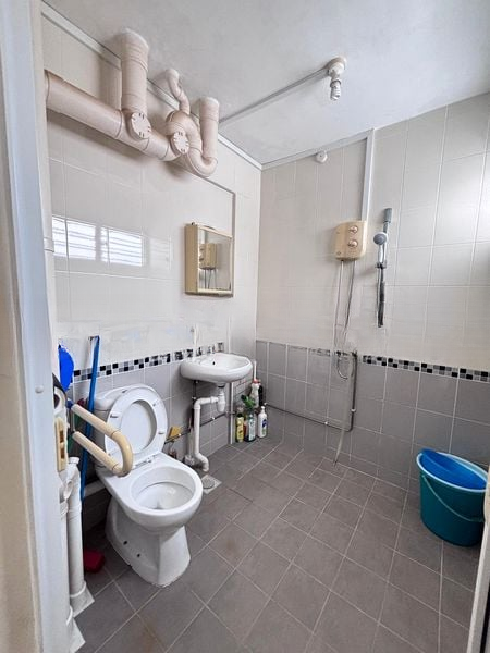 BEDOK RESERVOIR RD 5