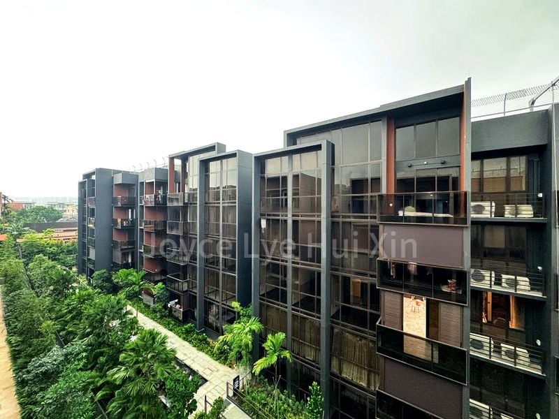 THE WATERGARDENS AT CANBERRA 13