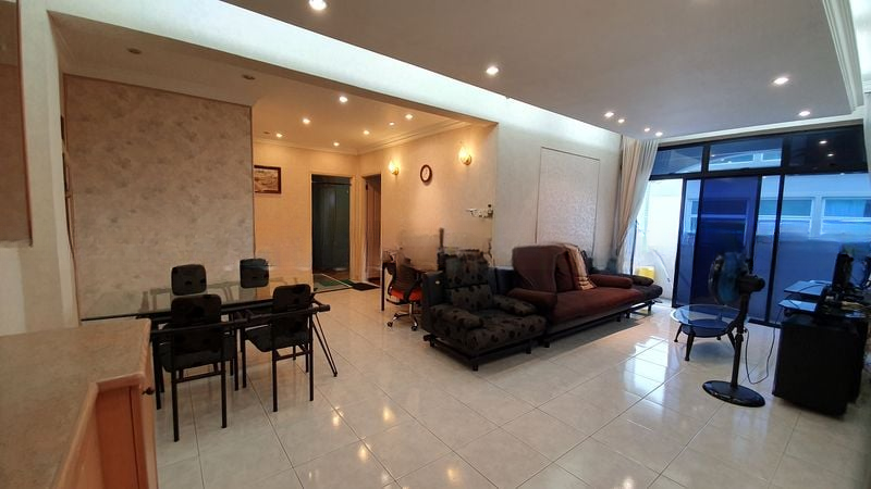 KEMBANGAN COURT 1