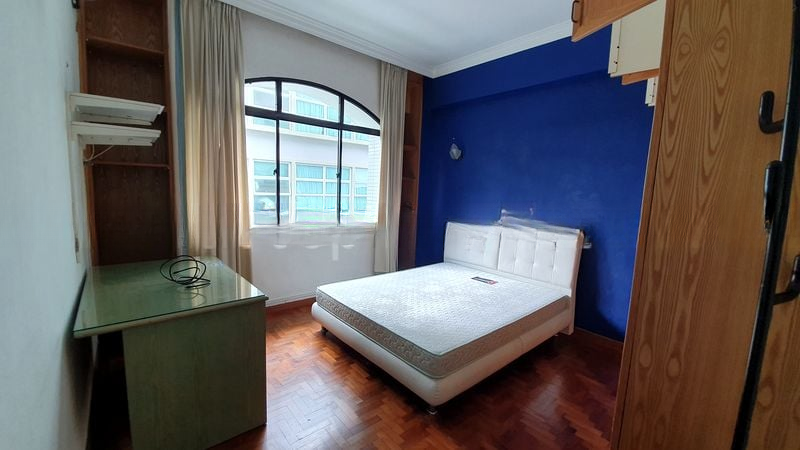 KEMBANGAN COURT 12