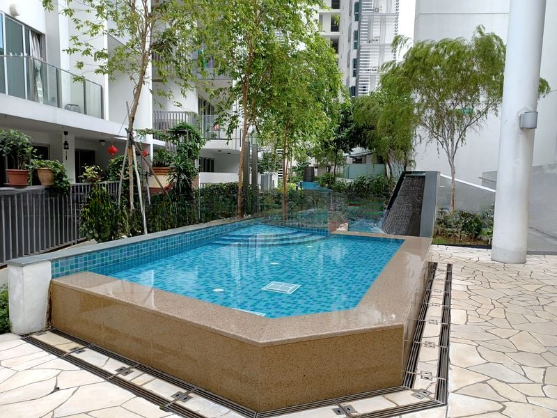 EIGHT RIVERSUITES 11