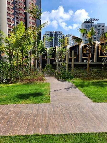 RIVERFRONT RESIDENCES 8