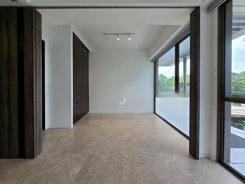 THE REEF AT KING'S DOCK 7