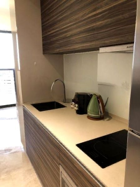 COMMONWEALTH TOWERS 7