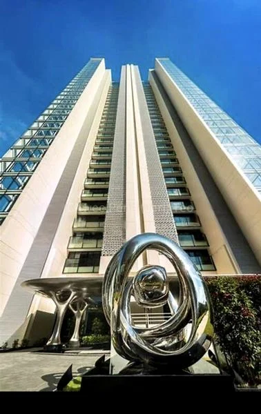 REIGNWOOD HAMILTON SCOTTS 11