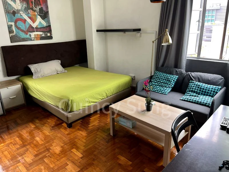 THE RIVERSIDE PIAZZA 3