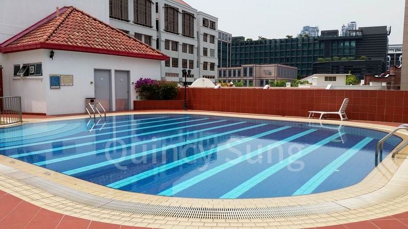 THE RIVERSIDE PIAZZA 15