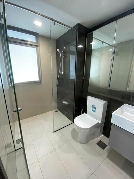 Q BAY RESIDENCES 3