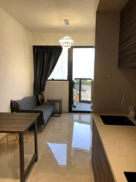 COMMONWEALTH TOWERS 9