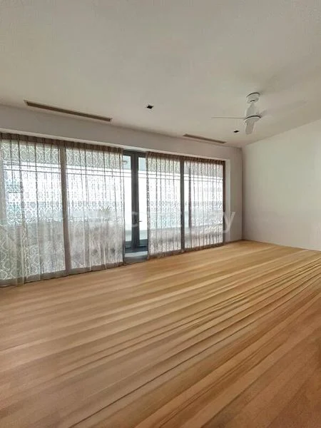 THE OCEANFRONT @ SENTOSA COVE 6