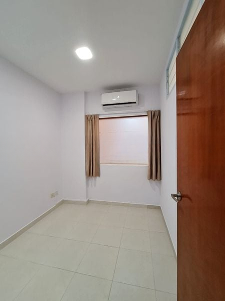 JERVOIS GROVE 4