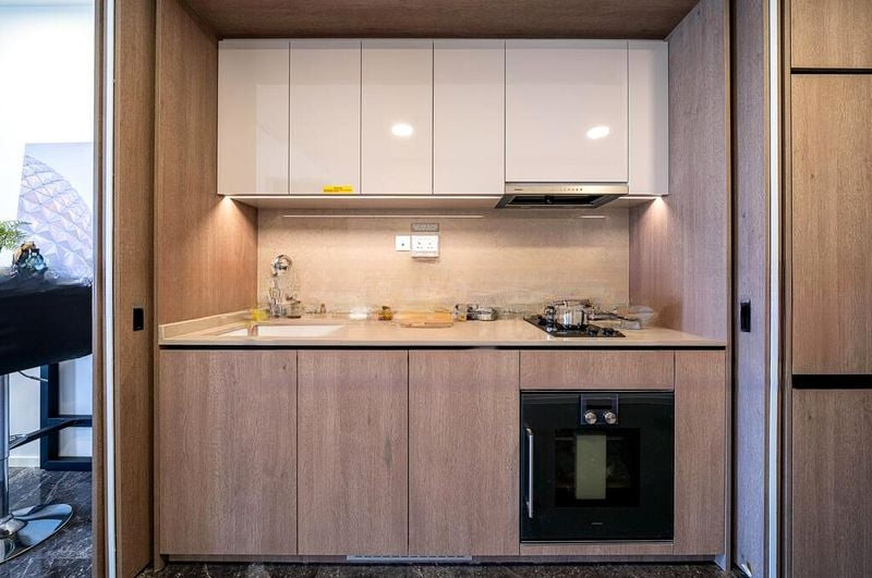 AVENUE SOUTH RESIDENCE 8