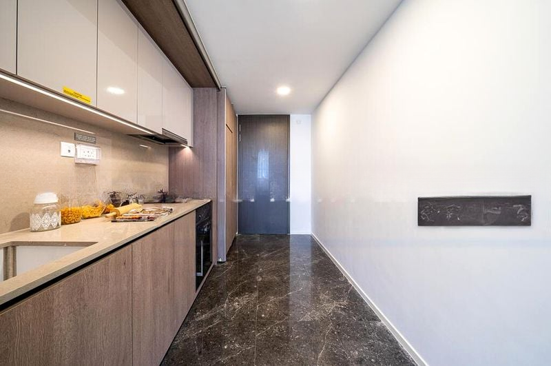 AVENUE SOUTH RESIDENCE 6