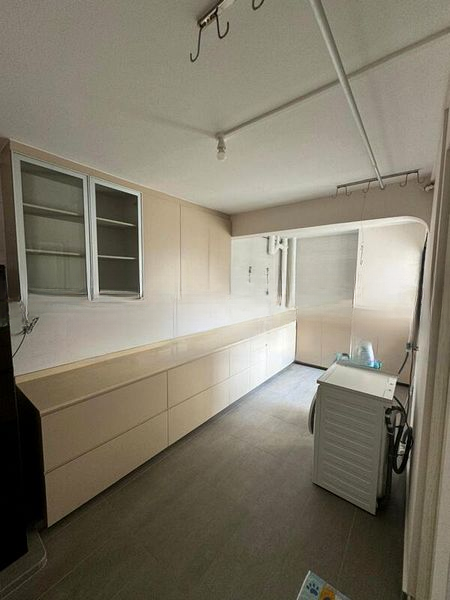 JURONG WEST ST 52 10