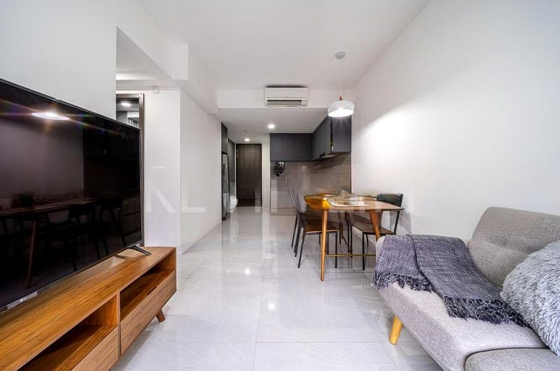 RIVERFRONT RESIDENCES 3