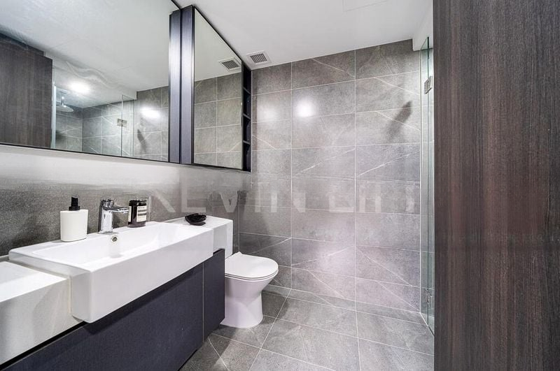 RIVERFRONT RESIDENCES 7