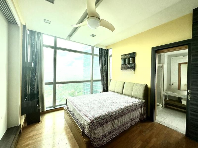 HILLVIEW REGENCY 3