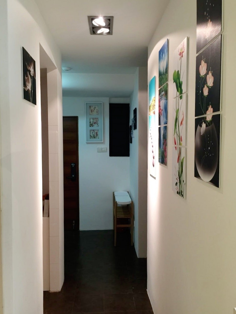 INTERNATIONAL PLAZA 12