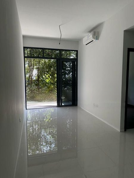 PHOENIX RESIDENCES 5