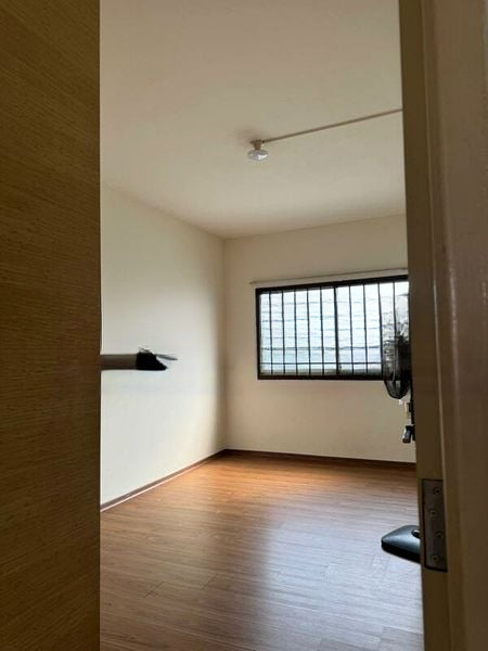 SERANGOON NTH AVE 4 2