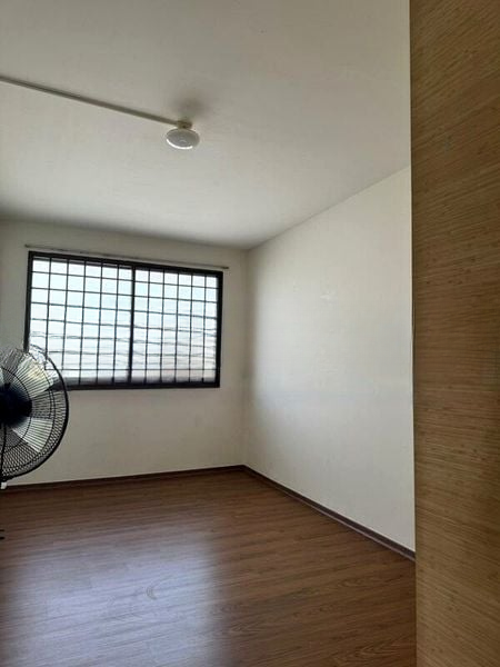 SERANGOON NTH AVE 4 3