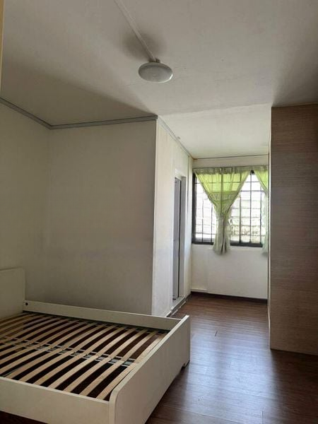 SERANGOON NTH AVE 4 4