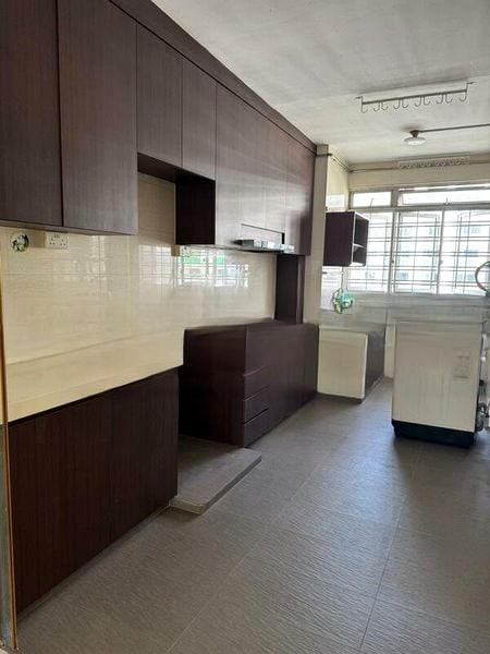 SERANGOON NTH AVE 4 5