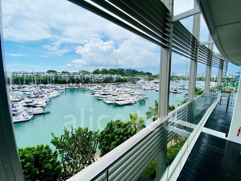 THE OCEANFRONT @ SENTOSA COVE 12