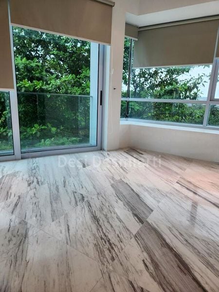 FIFTY-TWO STEVENS 10