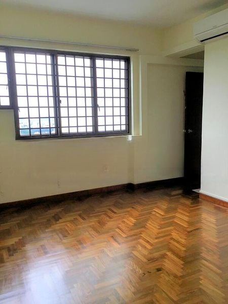 KENSINGTON PARK CONDOMINIUM 8