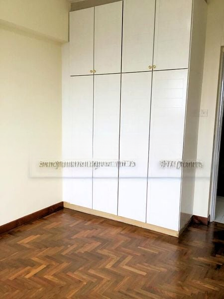 KENSINGTON PARK CONDOMINIUM 10