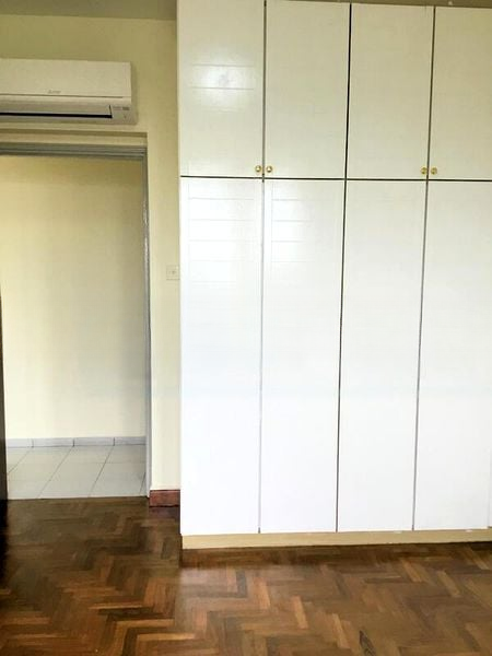 KENSINGTON PARK CONDOMINIUM 12