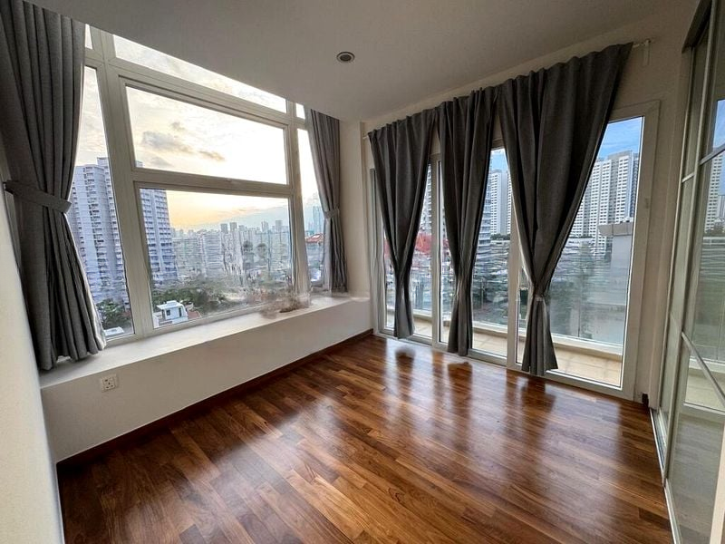 CITY REGENCY 6