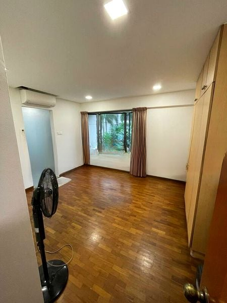 AQUARIUS BY THE PARK 5