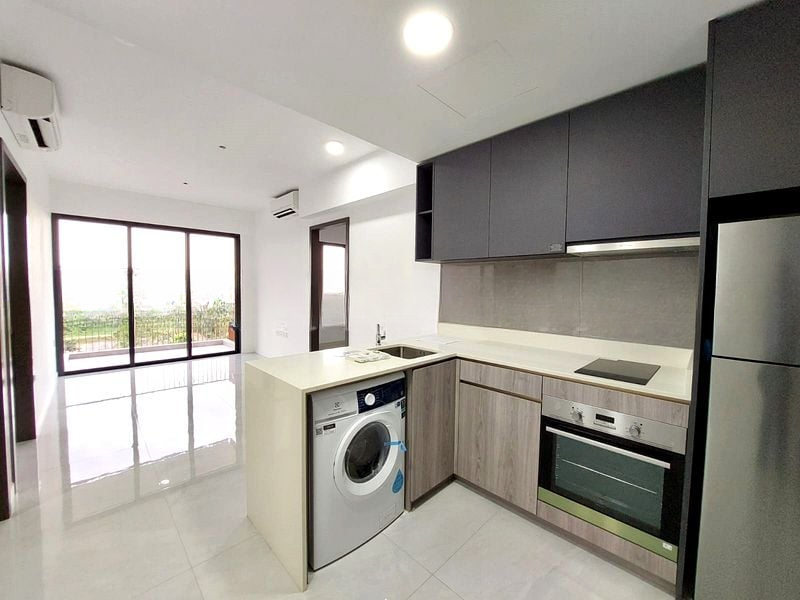 RIVERFRONT RESIDENCES 2