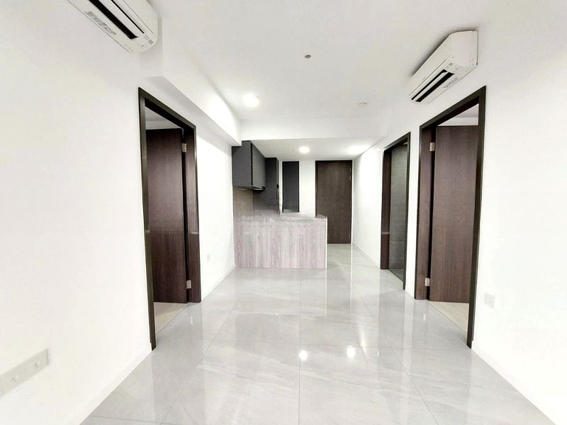 RIVERFRONT RESIDENCES 4