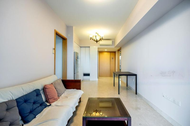 EIGHT RIVERSUITES 10