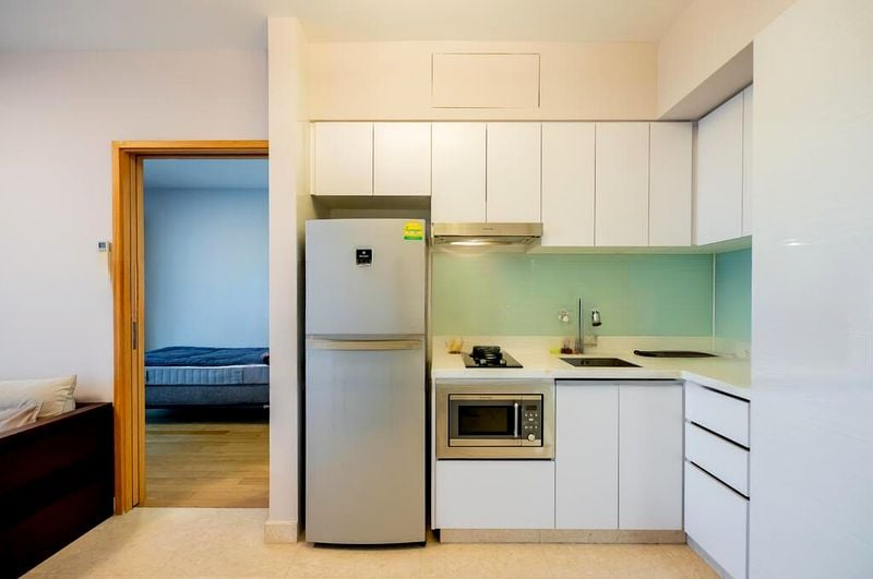 EIGHT RIVERSUITES 12