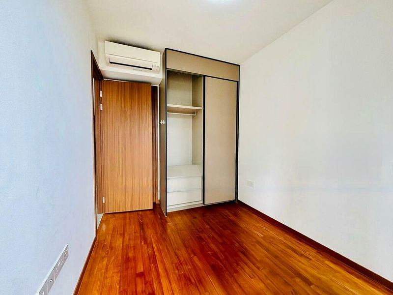 STIRLING RESIDENCES 8