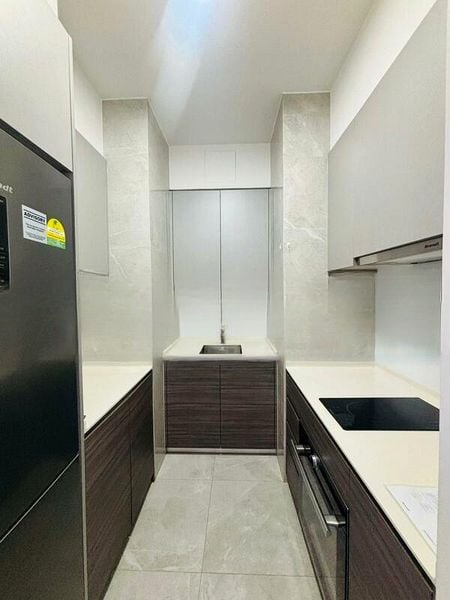 STIRLING RESIDENCES 7