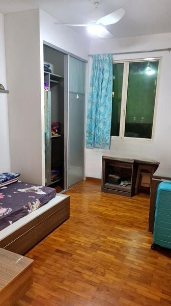 YISHUN EMERALD 8