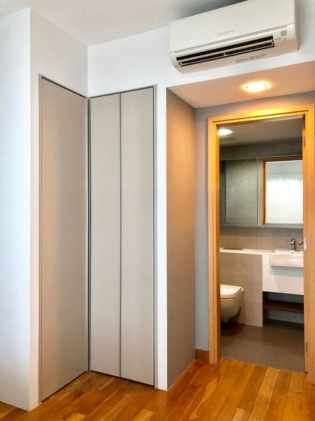 EIGHT RIVERSUITES 13