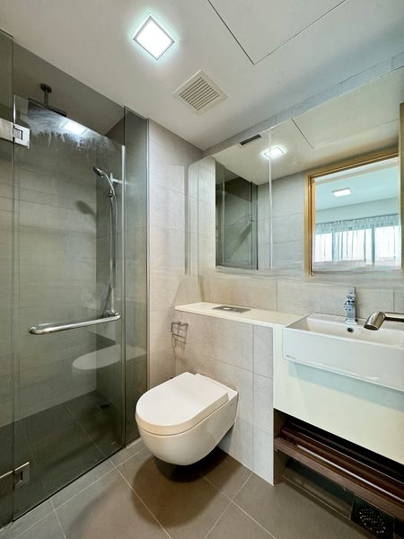 EIGHT RIVERSUITES 14