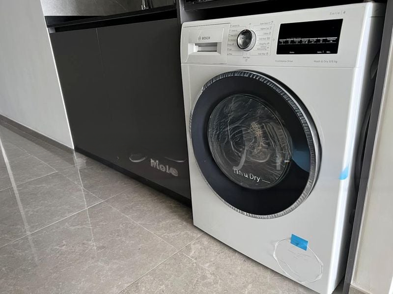 THE LINQ @ BEAUTY WORLD 2