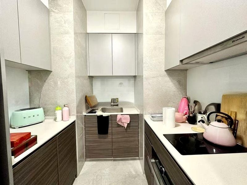 STIRLING RESIDENCES 4