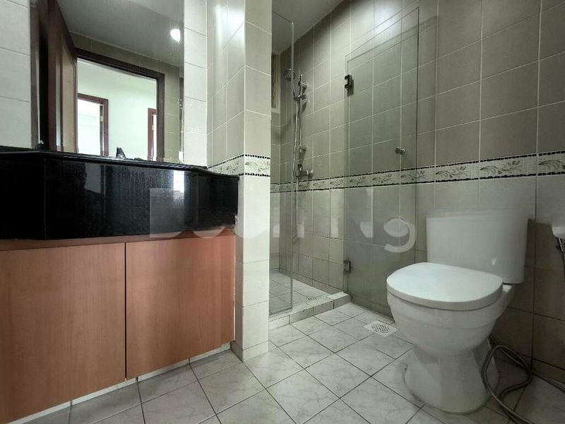 YISHUN EMERALD 5